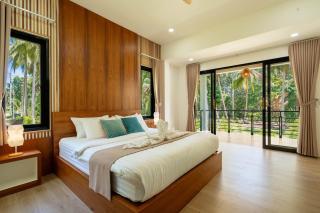 Tropical Oasis 2BR and 5 Min to Zen Beach - 2