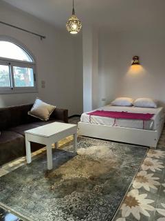 Habu Terrace Guesthouse - 9
