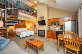 A316 Studio & Loft Standard View - 9