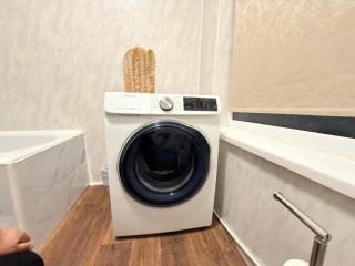 3BR Home for 8 - Netflix & Free Parking - Lakeside, Doncaster Centre & Station Nearby - 2