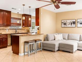Private Pool I Office I 3 Queen Beds I Spring Branch - 7