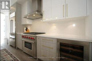 Brand New, Luxurious and Spacious 4 Level Townhouse - 4