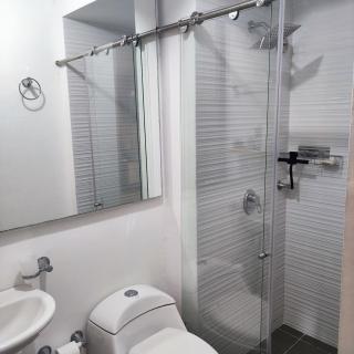 Apartamento Moderno y Acogedor con Piscinas, Aire Acondicionado y WiFi en Ricaurte - Girardot - 8