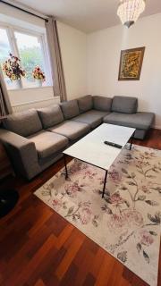 Bright 3-room apartment for families & businesses - 1