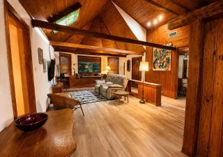 Historic Country Cabin Hot Tub Pet-Friendly - 6