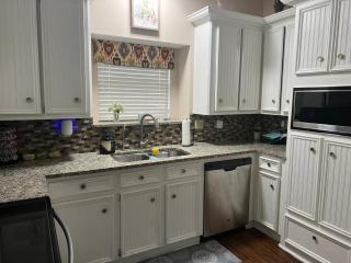 Family-Friendly 4BR Home with Private Pool - 8