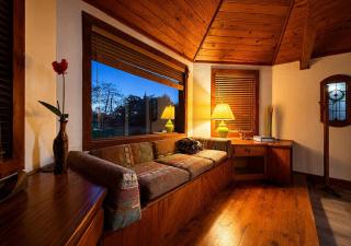 Historic Country Cabin Hot Tub Pet-Friendly - 1