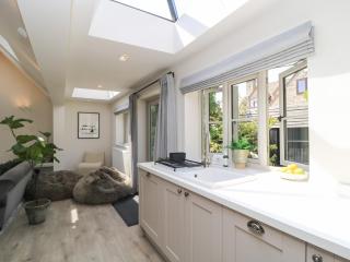 12 Manor Farm Close - 3