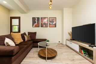 Desi's Home | Large 3BR next to Old Town & Kapana - 7