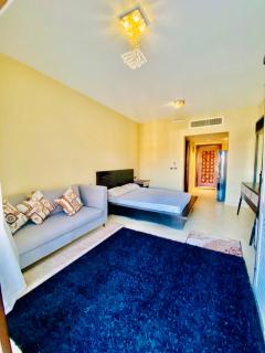Top Floor Studio with Sea & Pool View Gravity Resort - 9