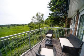 Pant Golau House - a contemporary spacious retreat - 7