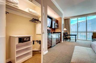 Top Floor MGM Sig PHs Strip, Sphere, Balcony BEST - 4