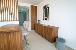 Studio One Island - 1