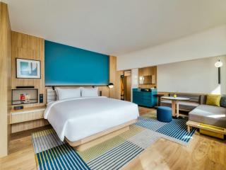 voco Bangkok Surawong by IHG - 1
