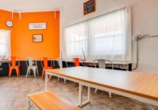 MIA SPORTS Hostel - Free Sports Channels - Free Movies - Free WiFi - Free Coffee - 4