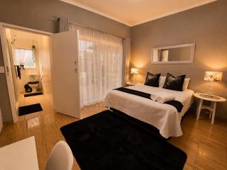 Zhantique Guest House 2- Unit 5 - 7