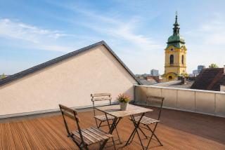 Two Bedroom Rooftop Apartment for 6 near City Center & Metro U2 - 5
