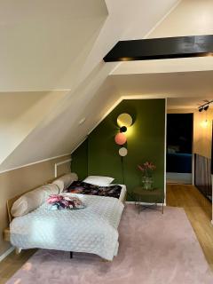 Uniq Log House, Private Garden, Artist Road - 3