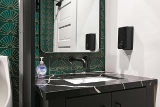 Central Gaslamp suite Queen Bed and WiFi - 1