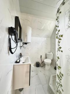 Kaniore Cottage - 3