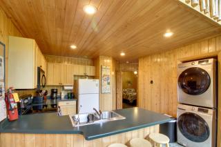 Cabin w/ Fireplace < 1 Mile to Lakes + Golf - 2