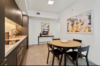 Downtown Miami High Rise- Free Parking-Bay and Skyline views - 1