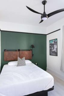 Renovated suite Smart Amenities & Comfort - 4