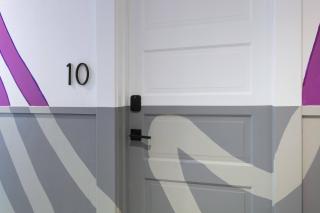 Renovated suite Smart Amenities & Comfort - 3