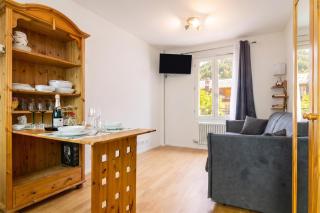 Apt Paccard305 Central Chamonix Studio, near Brevent lift for 2 - Happy Rentals - 5