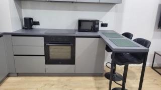 Modern City Apartment - 8