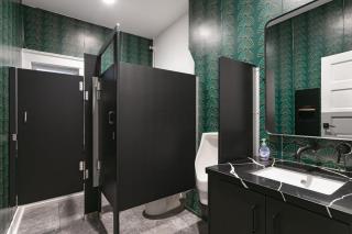 Private suite Retreat Kitchenette & Fast WiFi - 1
