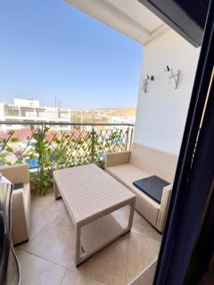 Beachfront 2BR Balcony Pool Atlas Mtn View Surf - 9