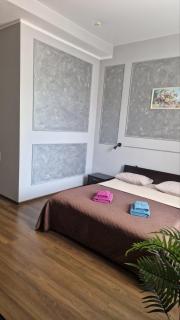 Art Galery Hostel - 9