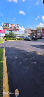 Red Carpet Inn Williamstown - 9
