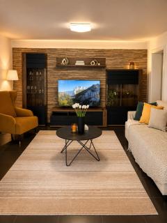 Stylish 1 Bedroom Apartment near Iulius Town - 2