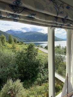 The little yellow house in Rånbogen with fjord and mountain views - Gateway to Lofoten - 3