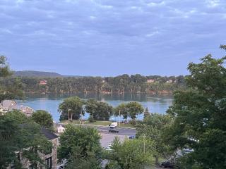 Lewiston Serene Upscale Cottage Stunning Views 2 bedroom - 0