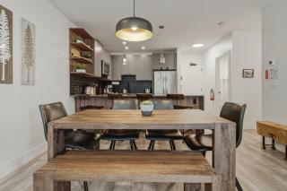 Selkirk Staytion - 2 Bed - Private Hot Tub - 3