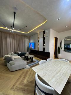 Yi-Son Apartments - 3
