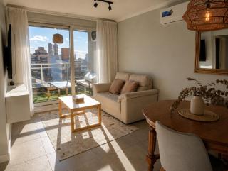 Departamento de Categoría, balcón, piscina, TV 58', COCHERA INCLUIDA - 1
