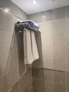 Studio Apartment with Pool View in Alhambra Avenue South - 2