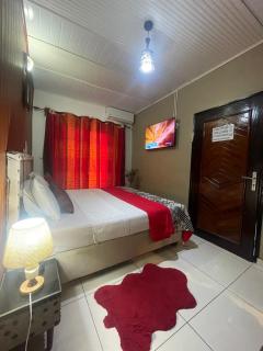 Une Chambre Salon avec Balcon - 2