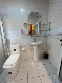 Une Chambre Salon avec Balcon - 1