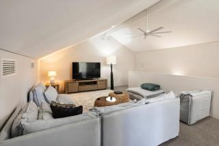 The Bay Retreat - 2