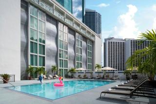 Courtyard Miami Downtown Brickell Area - 8