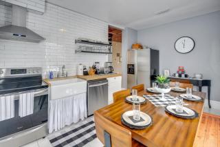 Downtown Daytona Beach Unit: Walk to Halifax River - 1