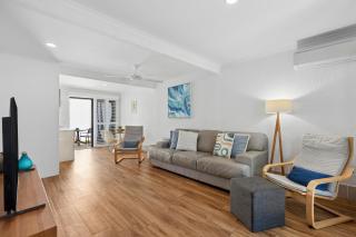 2 Bedroom Renovated Townhouse, Walk to Noosa River - 6