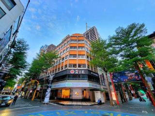 Rainbow Hotel - 0