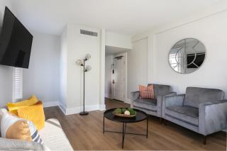 Gorgeous 2BR Gaslamp Modern Comfort & Walkable - 9