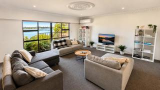 Conifer Grove Family Oasis 5BR Sleeps 10 Amazing Seaview - 6